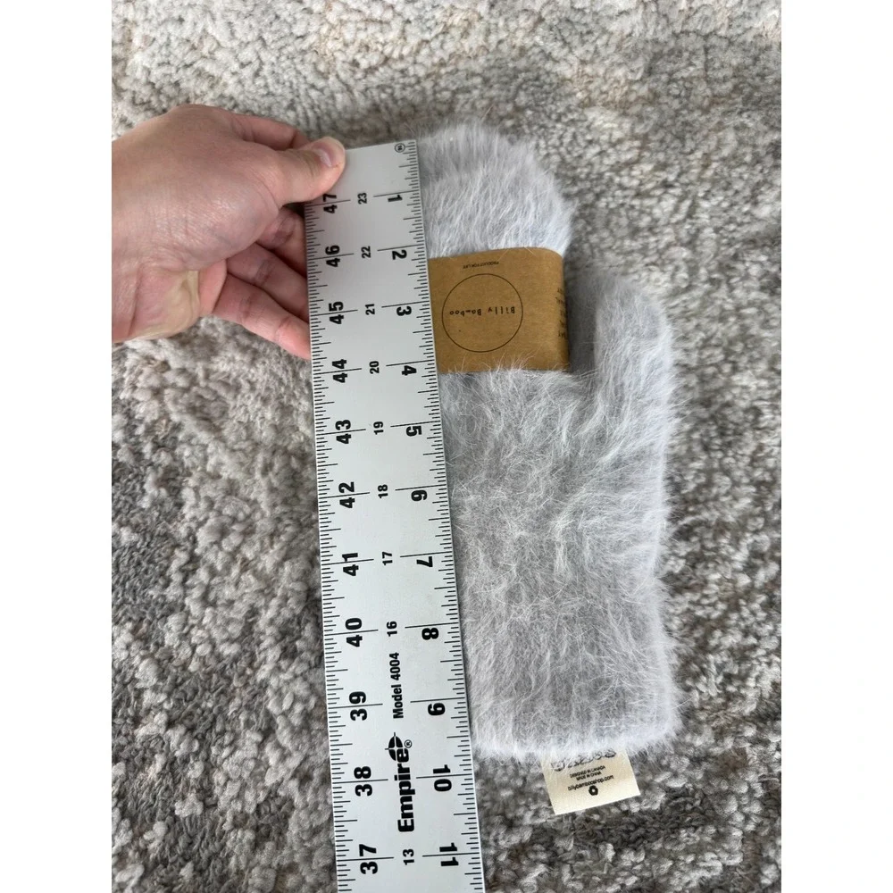 NEW Billy Bamboo One Size Angora Wool Fluffy Mittens Gray Warm